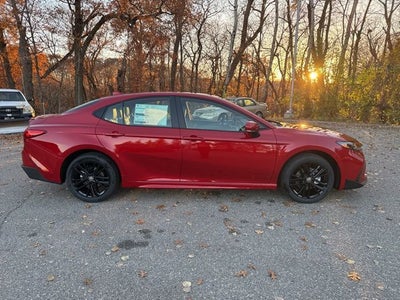 2026 Toyota Camry SE AWD