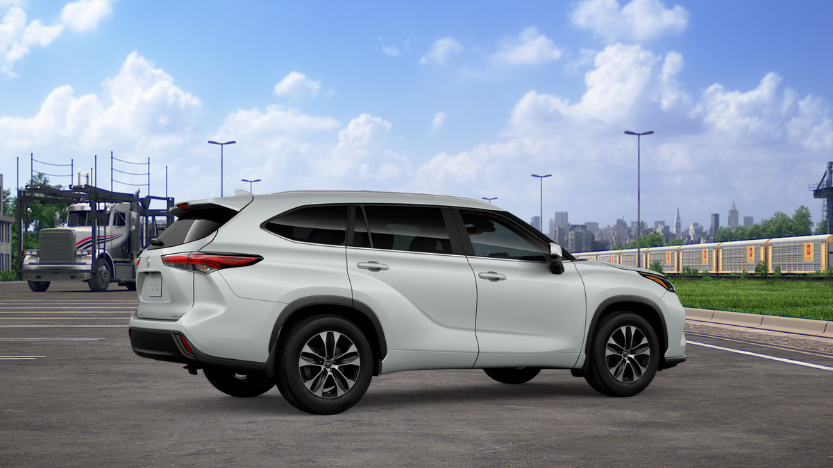 2026 Toyota Highlander XLE