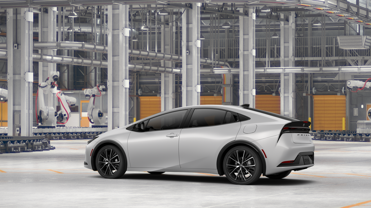 2027 Toyota Prius XLE