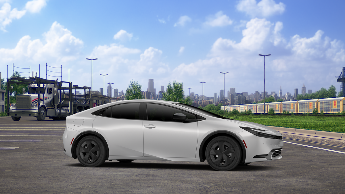 2027 Toyota Prius Plug-in Hybrid SE