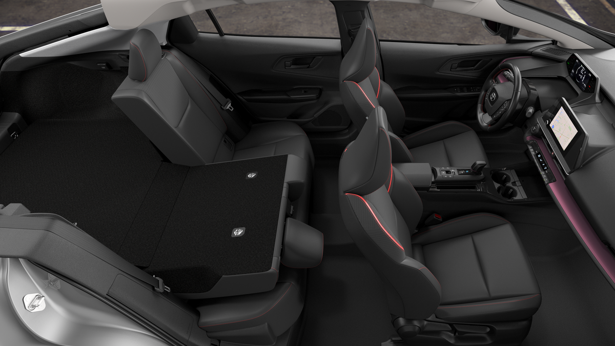 2027 Toyota Prius Plug-in Hybrid SE