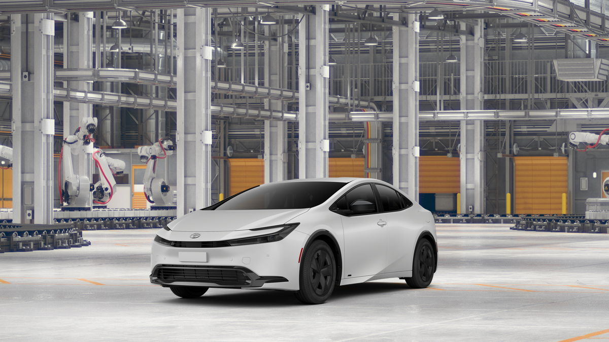 2027 Toyota Prius LE AWD