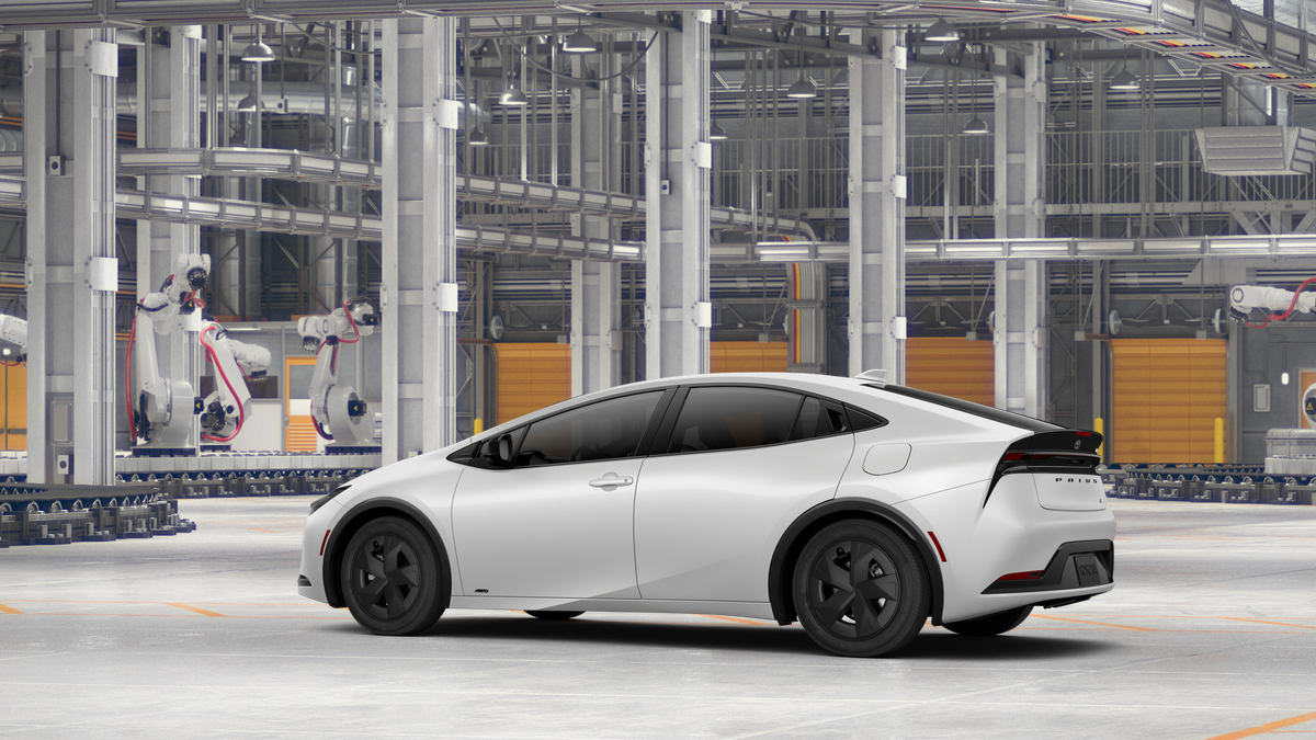 2027 Toyota Prius LE AWD
