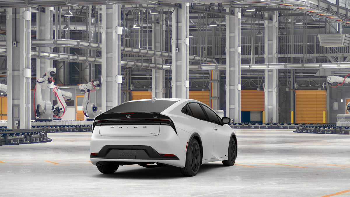 2027 Toyota Prius LE AWD