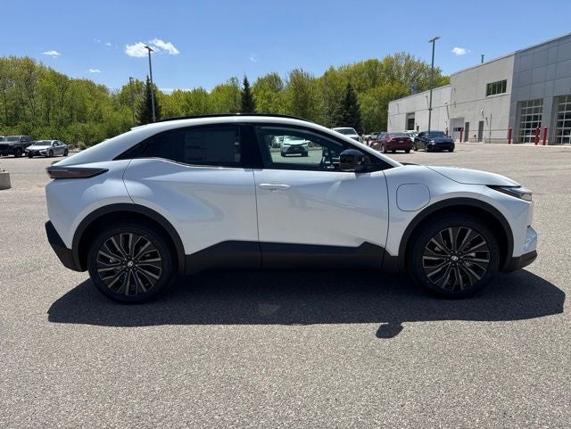 2026 Toyota C-HR XSE