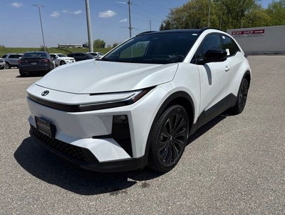 2026 Toyota C-HR XSE