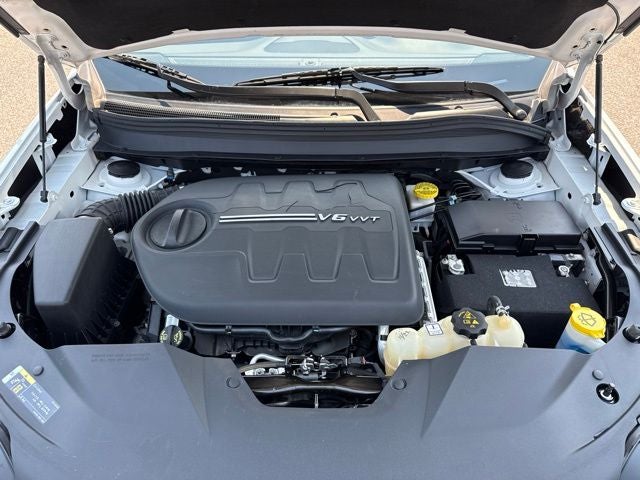 Used 2019 Jeep Cherokee Latitude Plus with VIN 1C4PJMLX2KD255286 for sale in Mankato, Minnesota