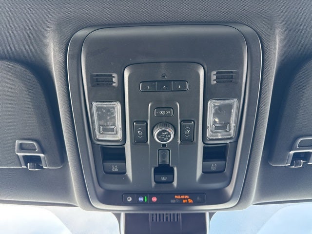 2024 GMC Yukon XL AT4