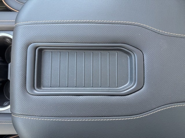 2024 GMC Yukon XL AT4