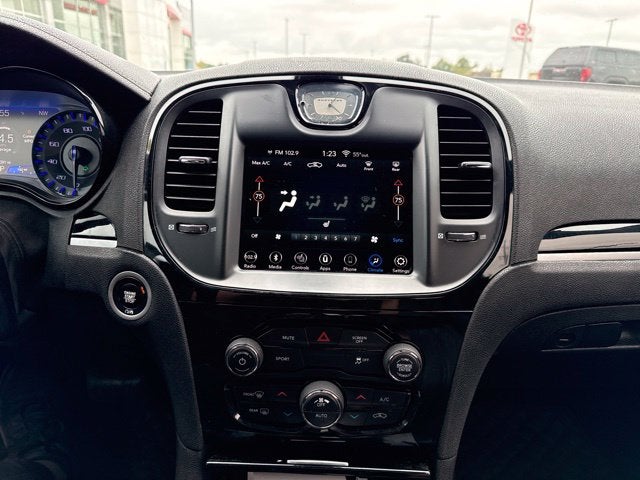 2019 Chrysler 300 S