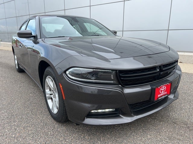 Used 2022 Dodge Charger SXT with VIN 2C3CDXBG6NH261998 for sale in Mankato, Minnesota
