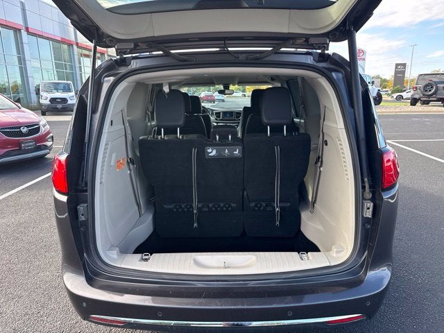 2020 Chrysler Pacifica Touring L