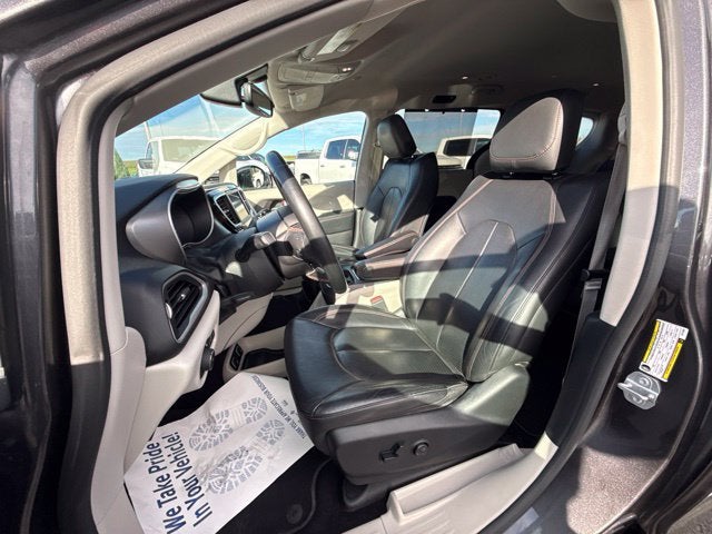 2020 Chrysler Pacifica Touring L