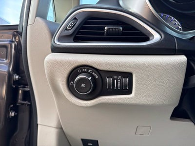 2020 Chrysler Pacifica Touring L