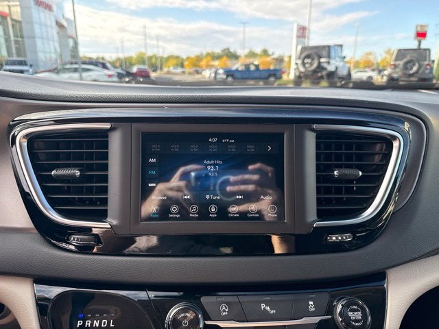 2020 Chrysler Pacifica Touring L