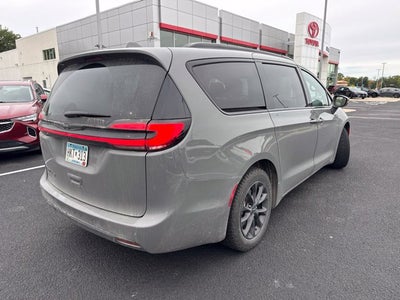 2021 Chrysler Pacifica Touring