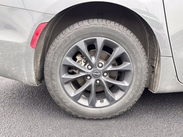 2021 Chrysler Pacifica Touring