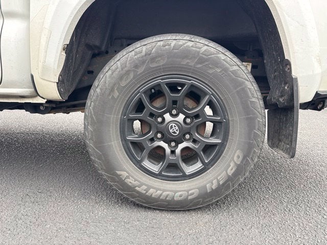 2022 Toyota Tacoma SR5 V6