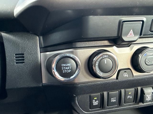 2020 Toyota Tacoma Limited V6
