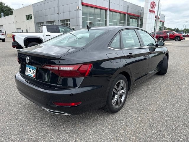 2021 Volkswagen Jetta R-Line