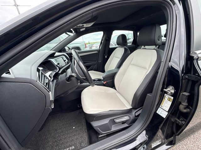 2021 Volkswagen Jetta R-Line