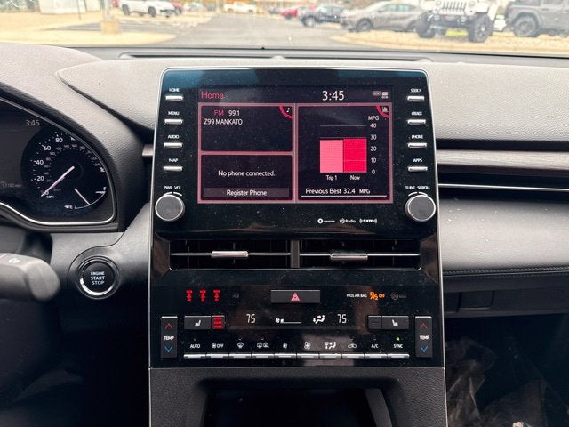 2022 Toyota Avalon XLE