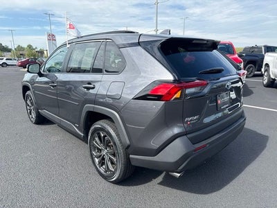 2022 Toyota RAV4 Hybrid XLE Premium