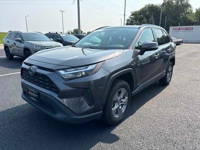 2022 Toyota RAV4 Hybrid XLE