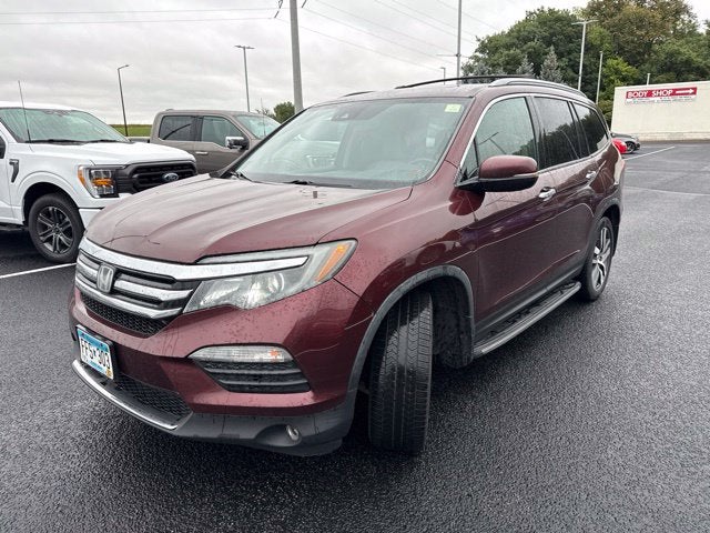 Used 2018 Honda Pilot Elite with VIN 5FNYF6H00JB016825 for sale in Mankato, Minnesota