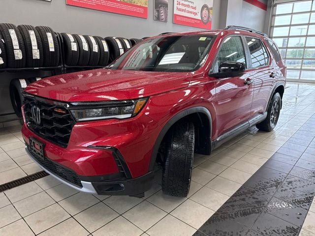 Used 2024 Honda Pilot TrailSport with VIN 5FNYG1H63RB027687 for sale in Mankato, Minnesota