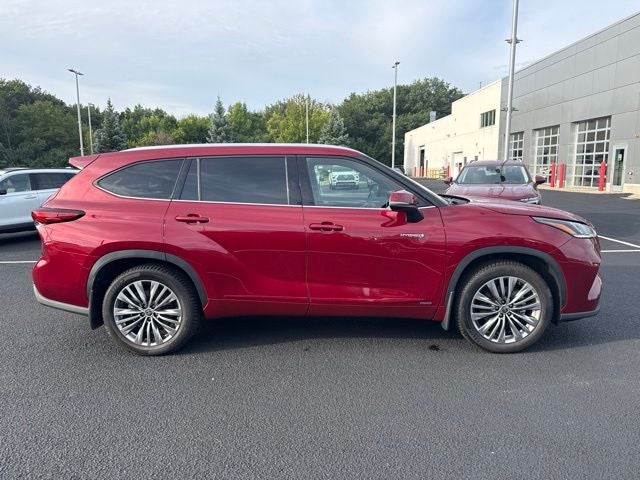 2020 Toyota Highlander Hybrid Platinum