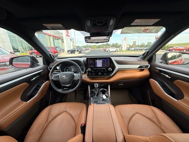 2020 Toyota Highlander Hybrid Platinum