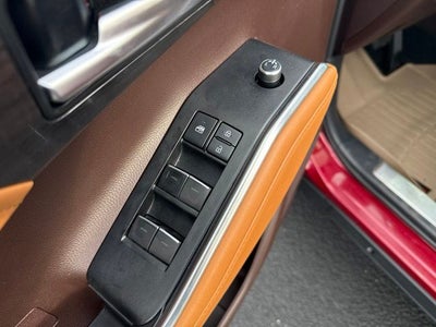 2020 Toyota Highlander Hybrid Platinum