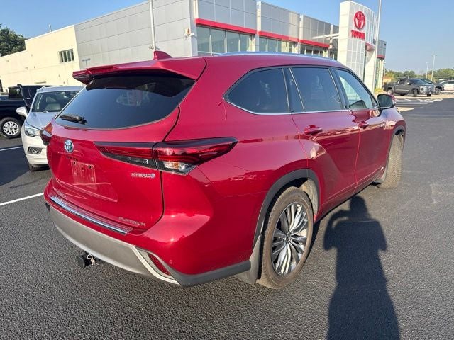 2020 Toyota Highlander Hybrid Platinum