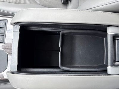 2023 Toyota Highlander Hybrid Platinum