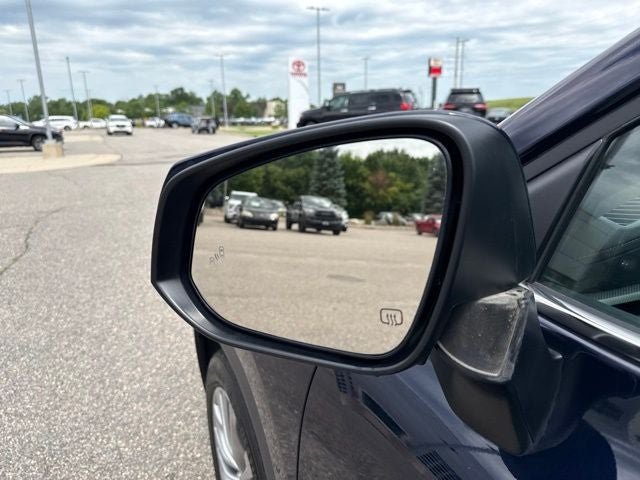 2023 Toyota Highlander Hybrid Platinum
