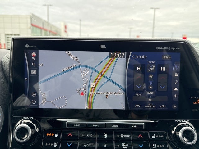 2021 Toyota Highlander Hybrid Platinum