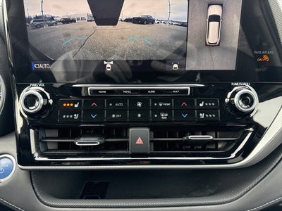 2021 Toyota Highlander Hybrid Platinum