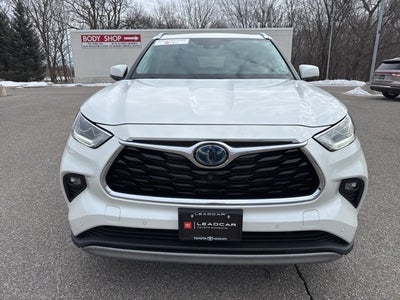 2021 Toyota Highlander Hybrid Platinum