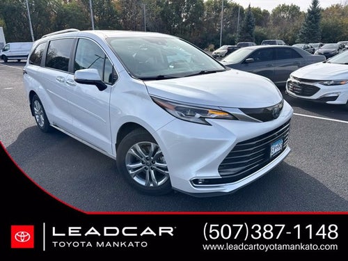 2023 Toyota Sienna Platinum 7 Passenger