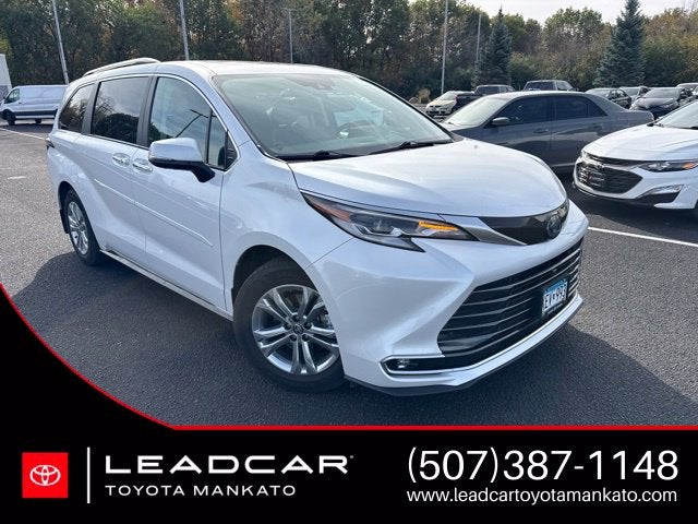 2023 Toyota Sienna Platinum 7 Passenger