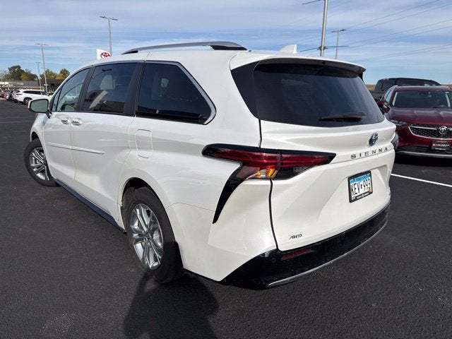 2023 Toyota Sienna Platinum 7 Passenger