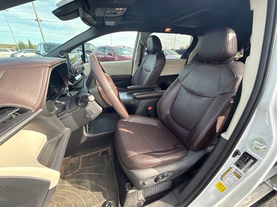 2023 Toyota Sienna Platinum 7 Passenger