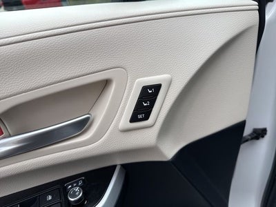 2025 Toyota Sienna Platinum 7 Passenger