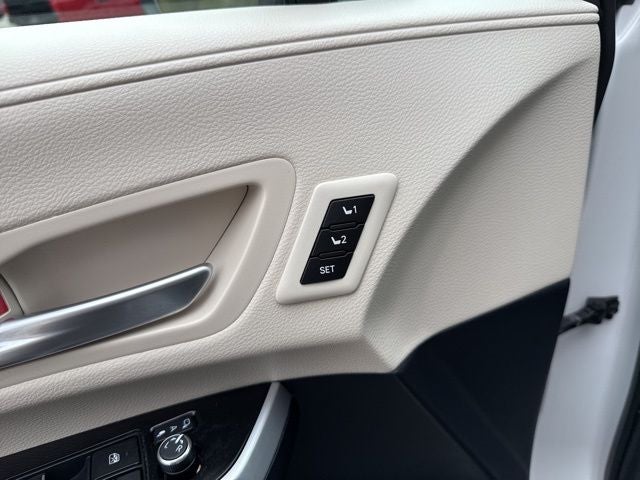 2025 Toyota Sienna Platinum 7 Passenger