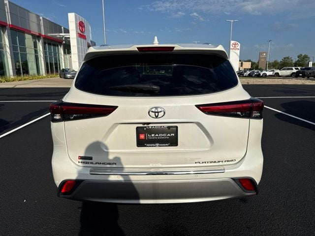 2021 Toyota Highlander Platinum