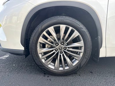 2021 Toyota Highlander Platinum
