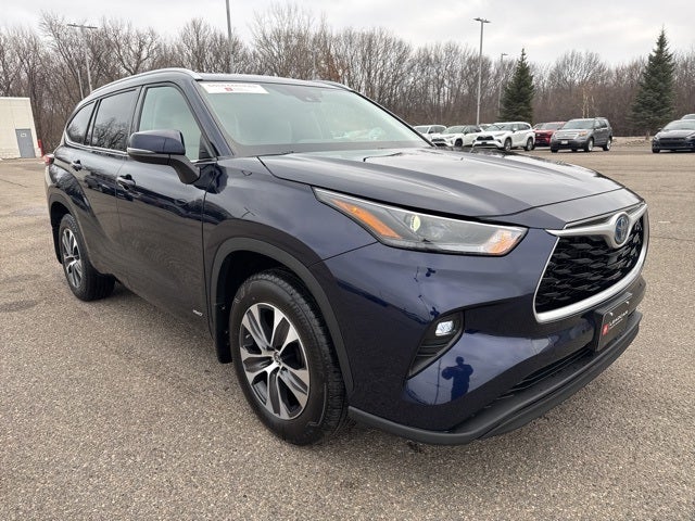 2022 Toyota Highlander Hybrid XLE