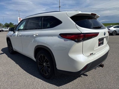 2021 Toyota Highlander Hybrid XLE