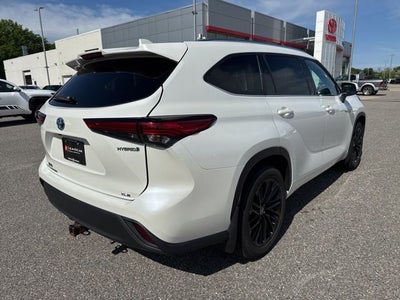 2021 Toyota Highlander Hybrid XLE